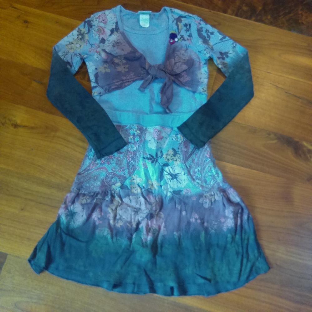 Fun, colorful boutique shirt & skirt